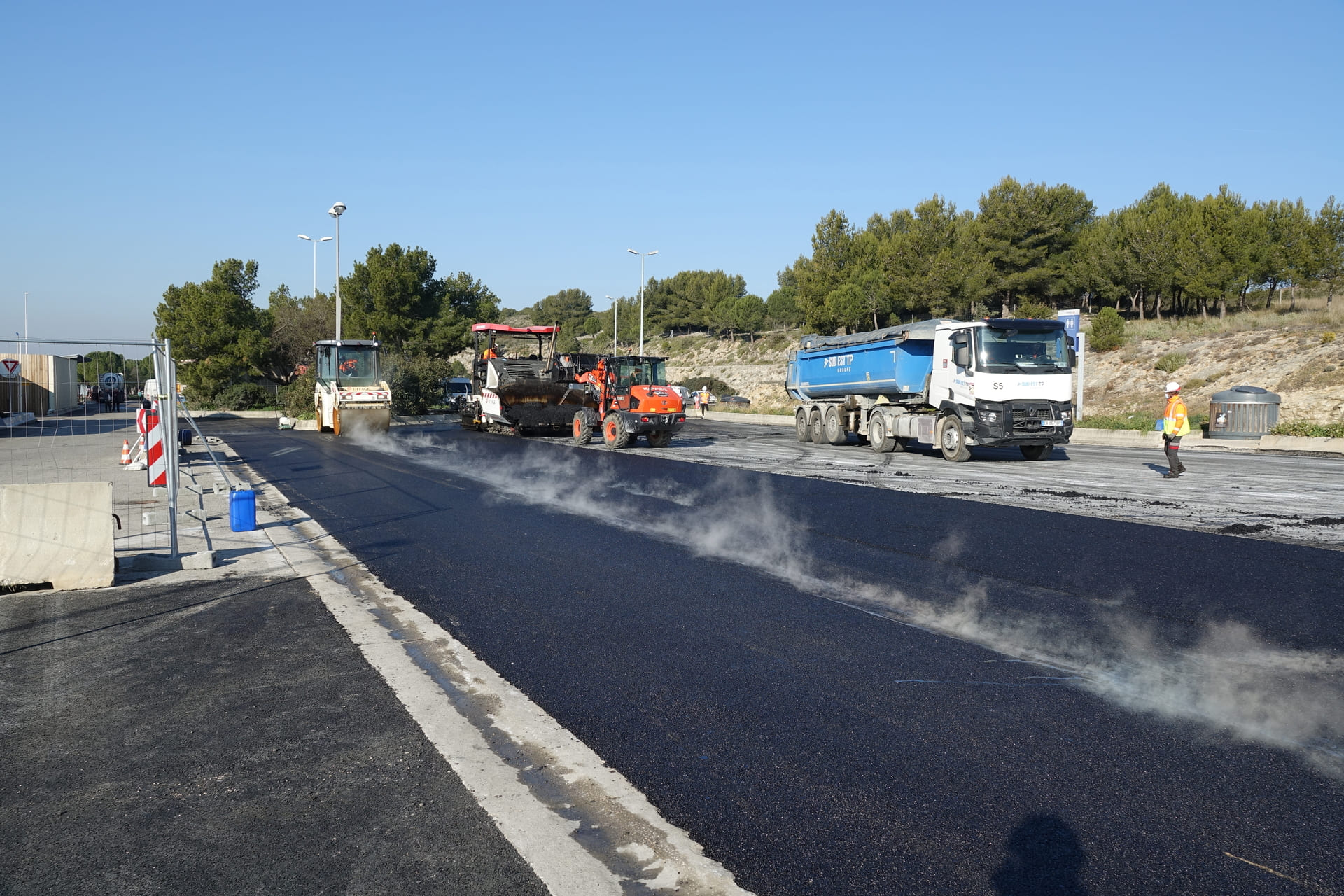 HGV parking area in Lançon France anti kerosene